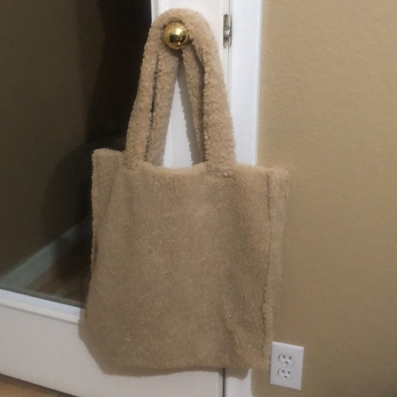 Rae of Light Sherpa Tote - Picture 3 of 5